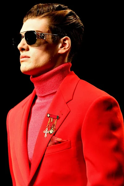 Look 26